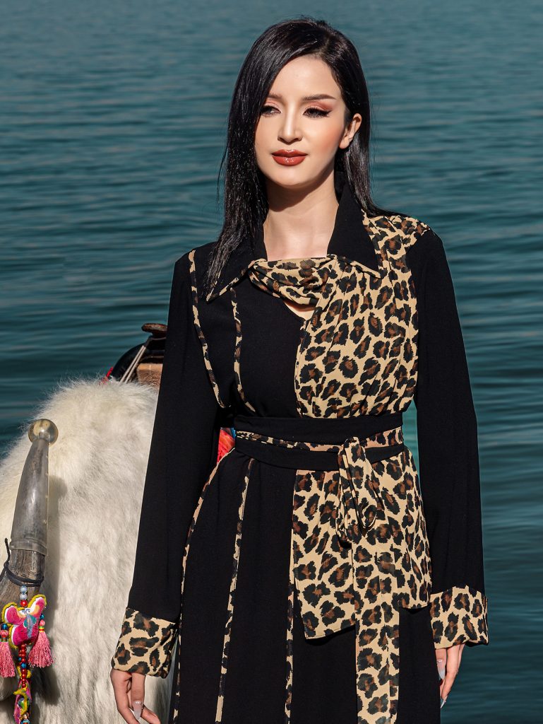 Chic Leopard-Print Belted Maxi Dress for Effortless Style