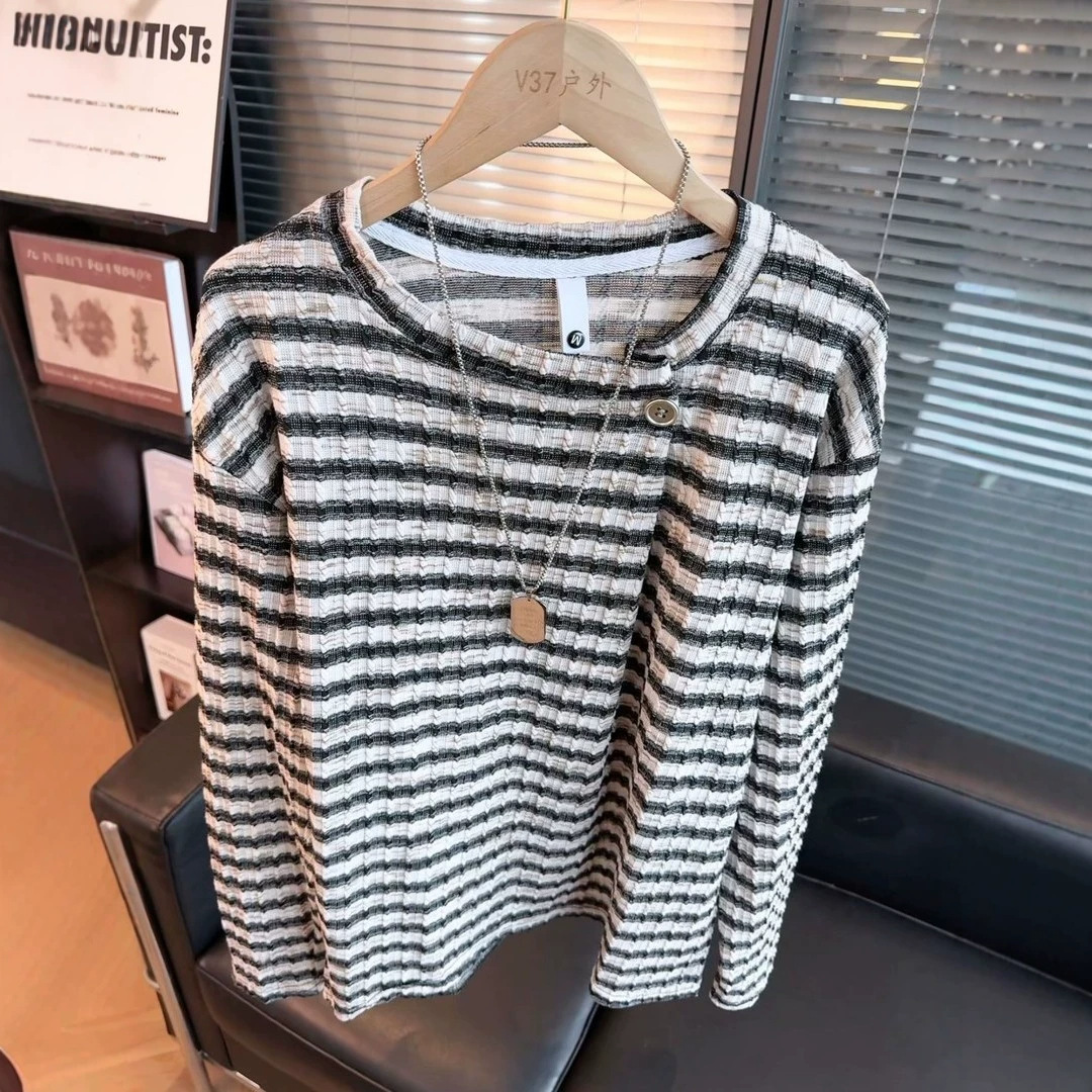 Men's V-Neck Loose-Fit Long Sleeve T-Shirt - Breathable Comfort