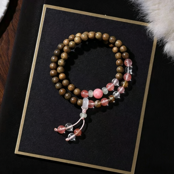 Stunning Aquamarine Green Sandalwood Beaded Bracelet for Serenity