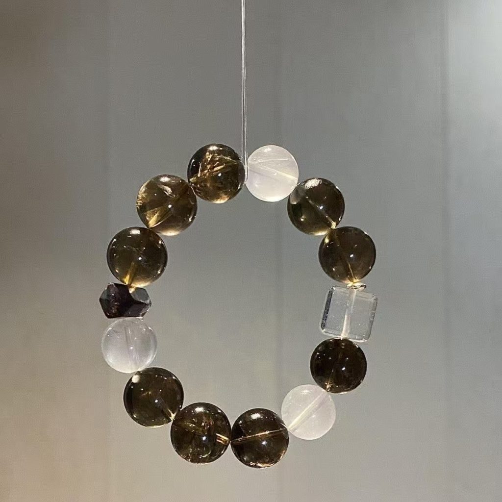 Elegant White Crystal Tea Bracelet for Serenity & Style