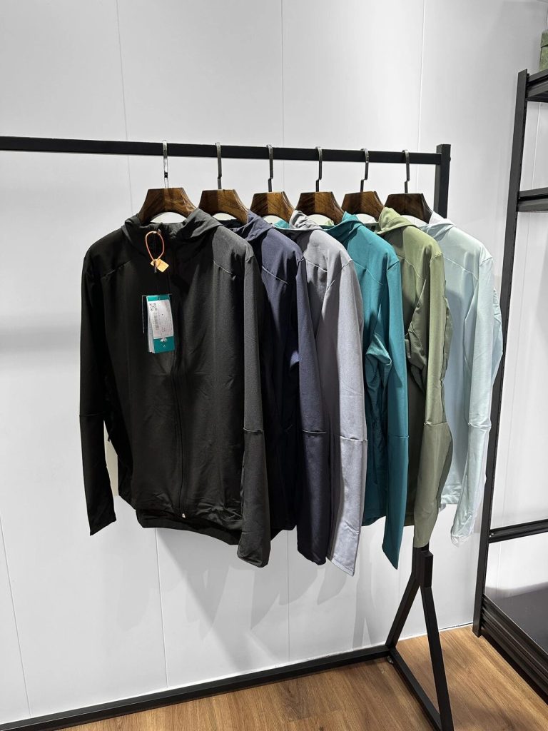 Men's Quick-Dry Softshell Hooded Jacket - Ultimate Sun Protection