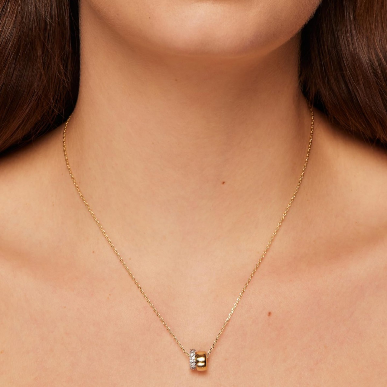 Elegant Women's Double Ring Pave Necklace - Trendy Statement Jewelry