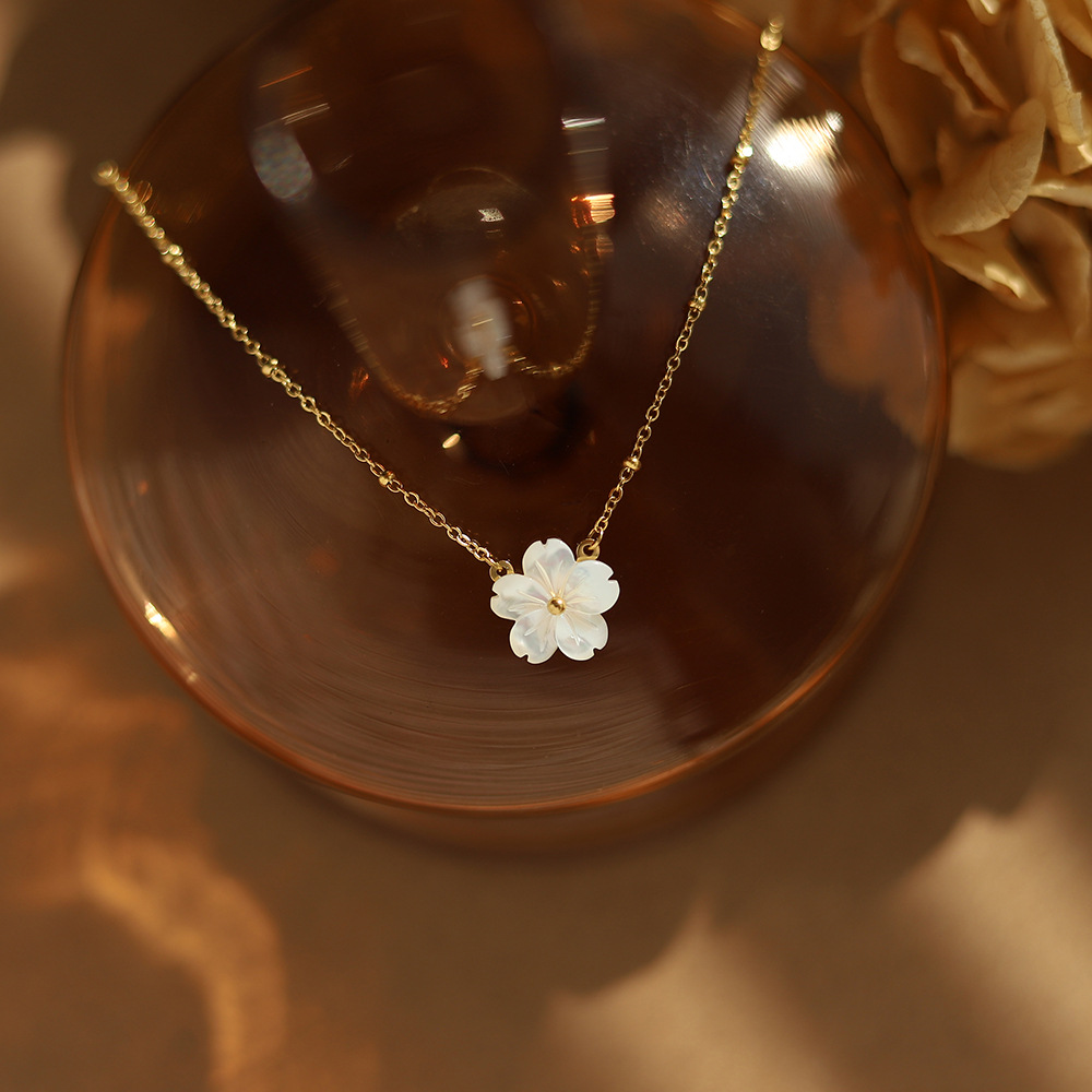Elegant White Shell Peach Blossom Necklace - 18K Gold Plated