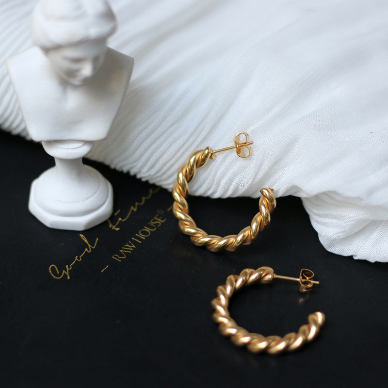 Elegant French Twist Spiral Earrings in 18K Gold - Exaggerated Style