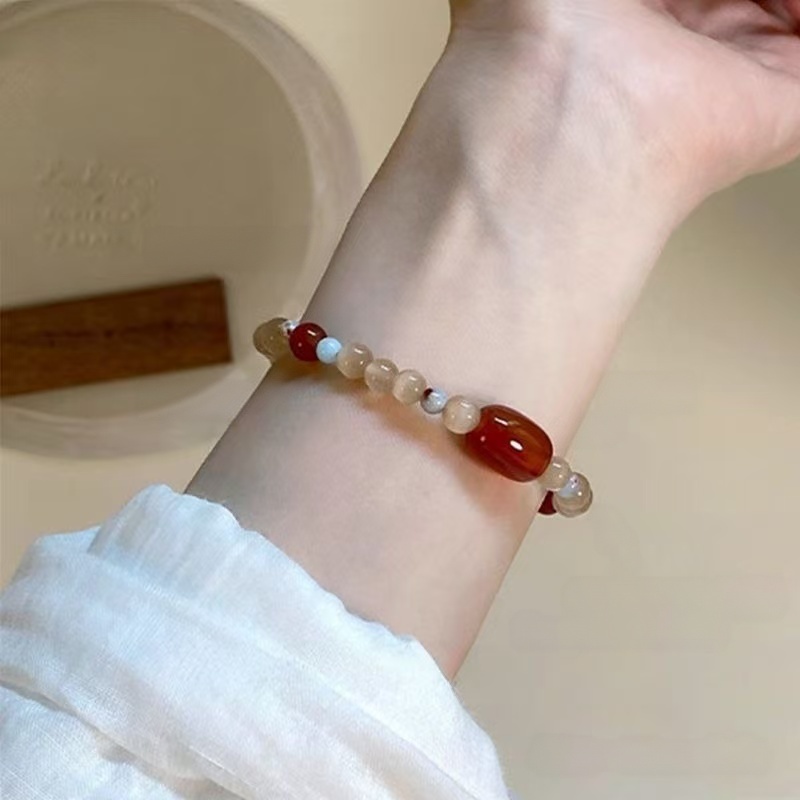Stunning Vintage Red Agate Beaded Bracelet for Timeless Elegance
