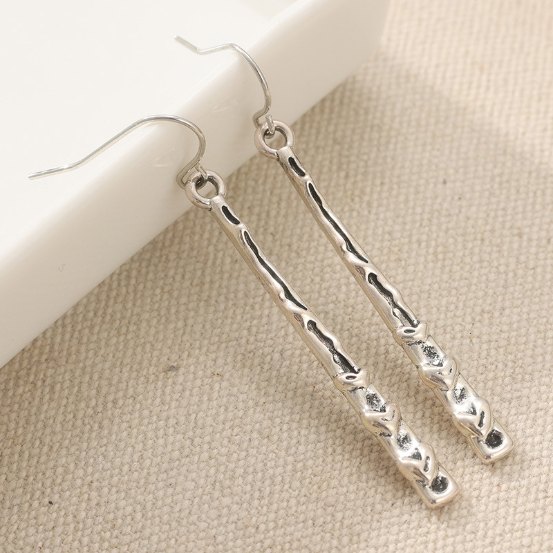 Elegant Minimalist Textured Silver Drop Earrings for Every Occasion