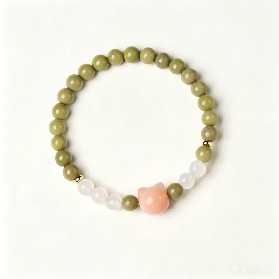 Adorable Alxa Matcha Green Cat Head Bracelet - Purrfect Gift!