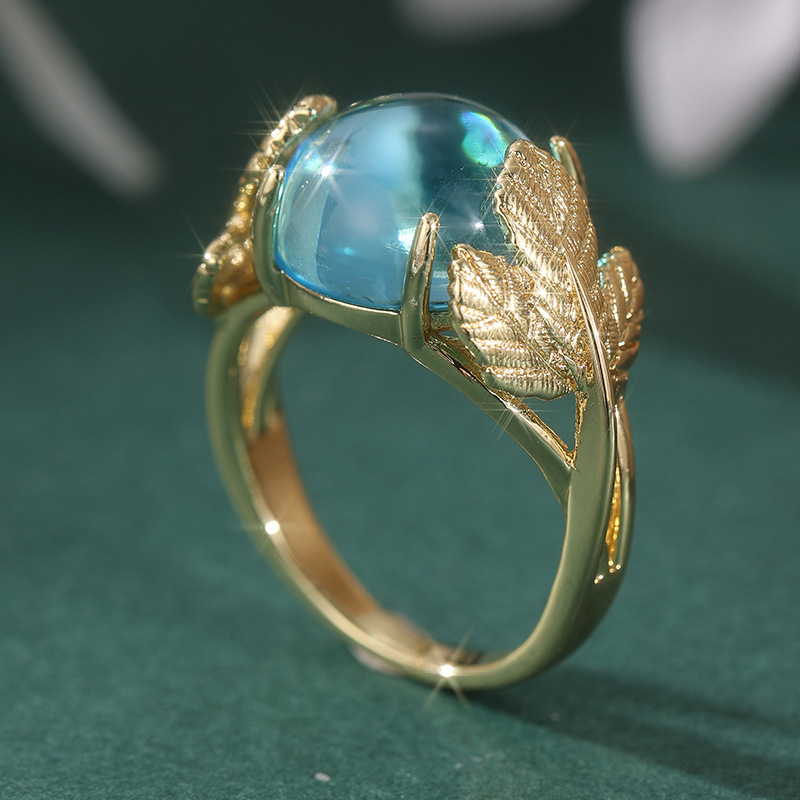 Stunning Iridescent Blue Leaf Ring - Vintage Botanical Elegance