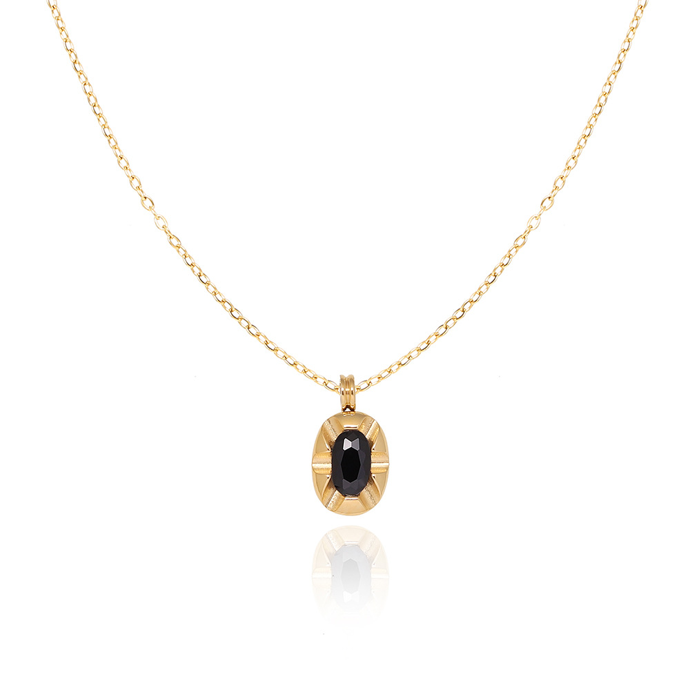 Elegant Black Diamond Oval Carving Necklace - Chic Retro Style