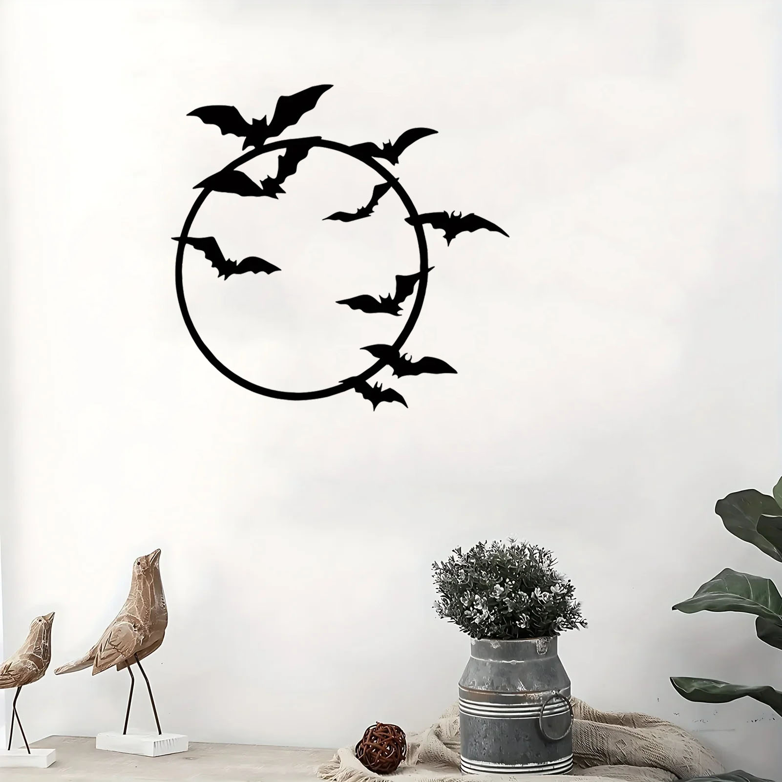 Spooky Gothic Metal Bat Wall Art - Perfect for Halloween Decor