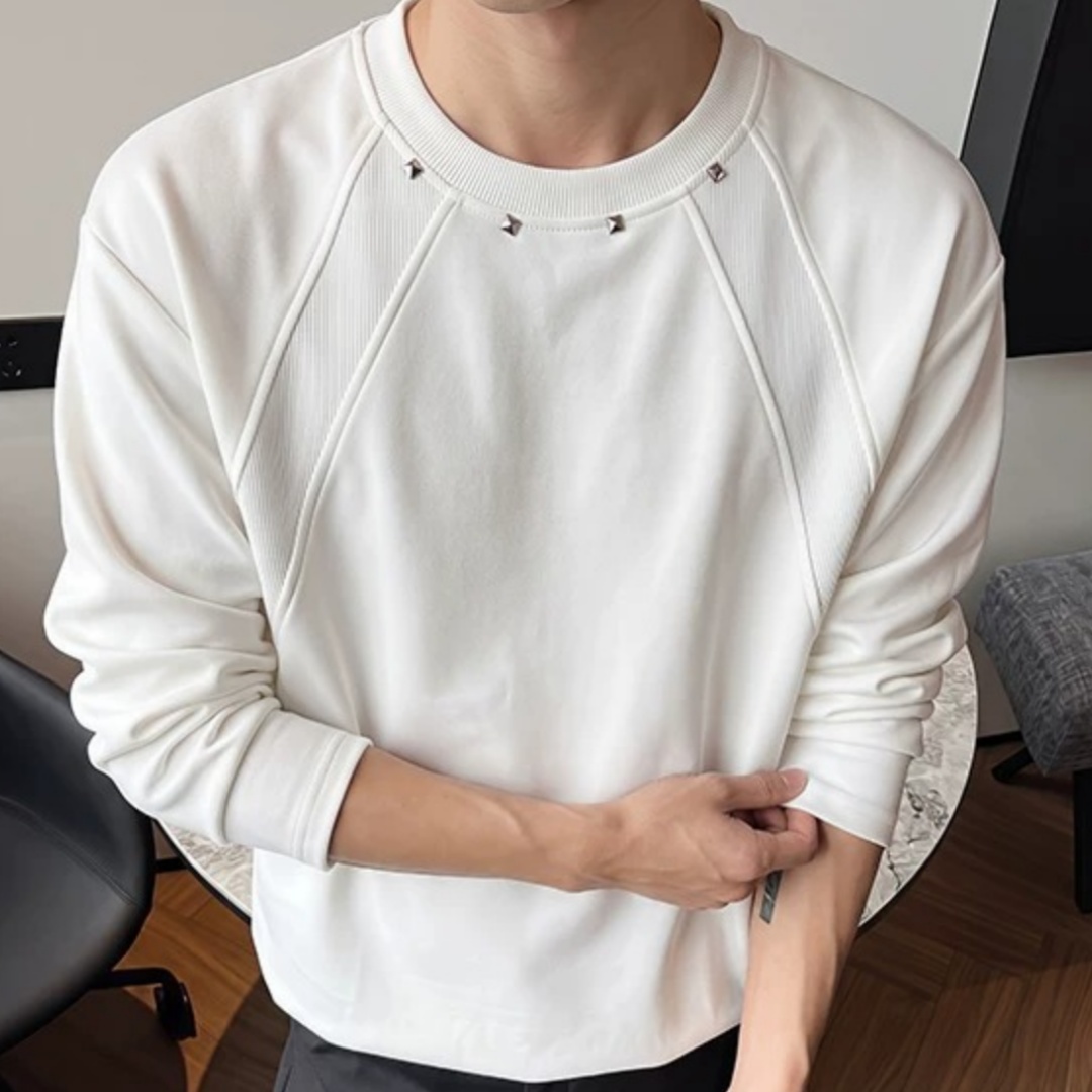 Stylish Men's Long-Sleeve T-Shirt with Patchwork and Rivets