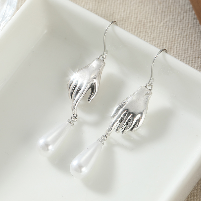 Elegant Silver Tone Pearl Drop Earrings for Statement Style