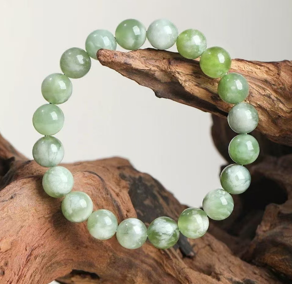 Prosperity Jade Bracelet: Attract Wealth and Abundance