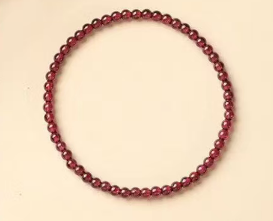 Exquisite Natural Garnet Beaded Bracelet for Radiant Energy