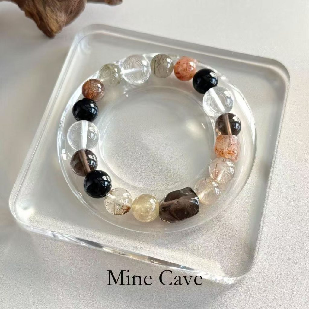 Elegant White Crystal Tea Bracelet for Inner Peace & Style